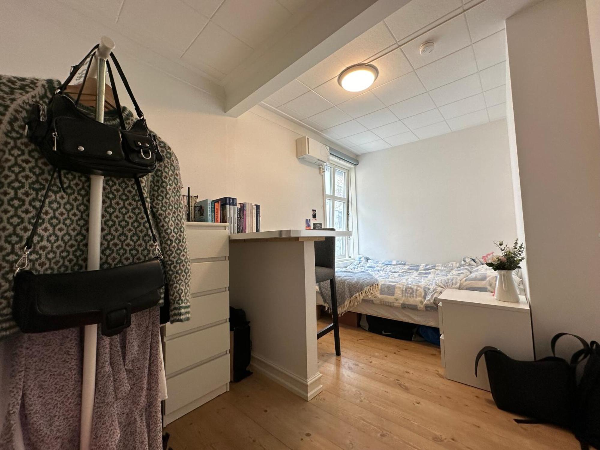 Sjarmerende Bolig Like Ved Togstasjonen Apartment Bergen Ngoại thất bức ảnh