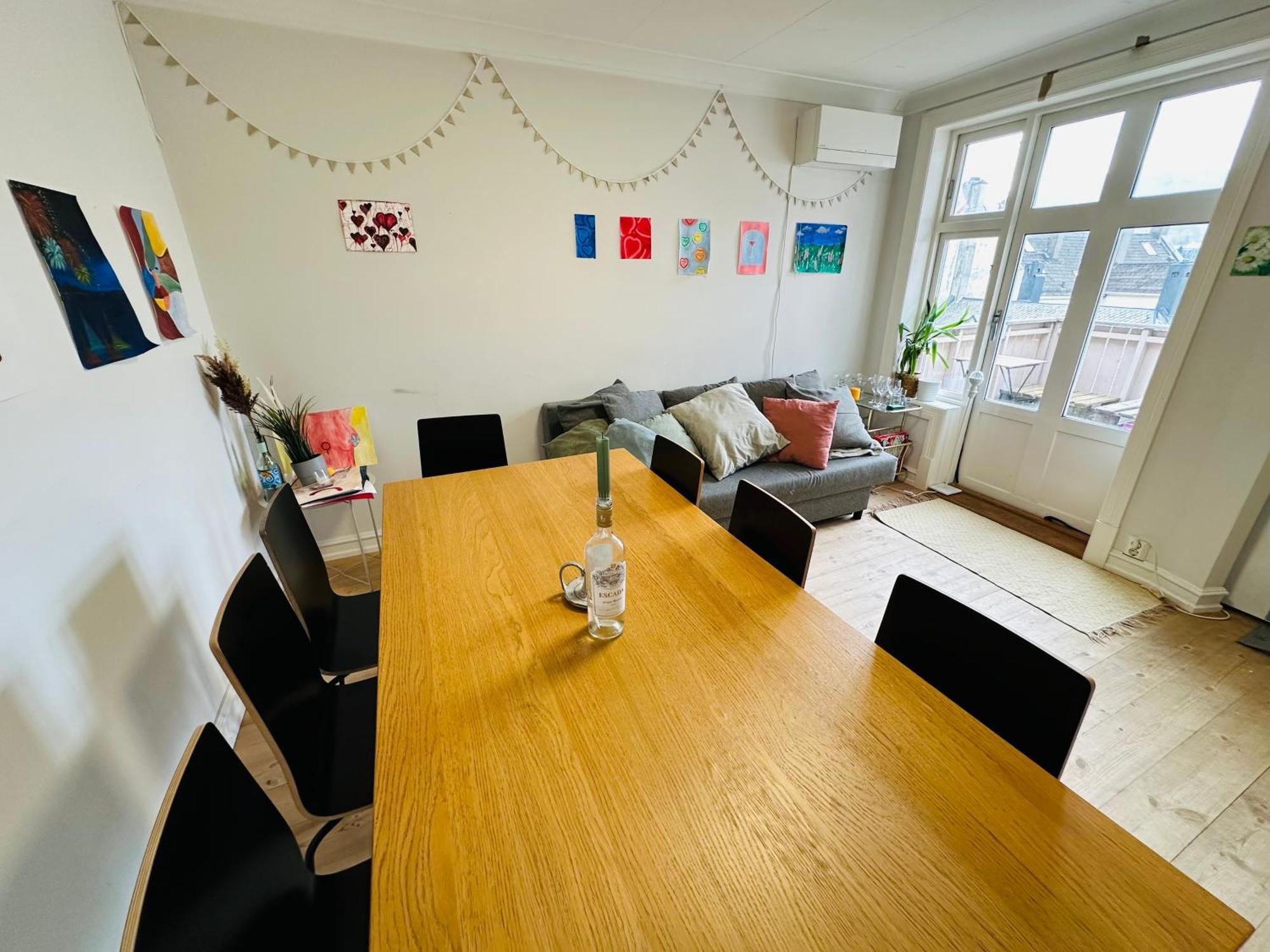Sjarmerende Bolig Like Ved Togstasjonen Apartment Bergen Ngoại thất bức ảnh