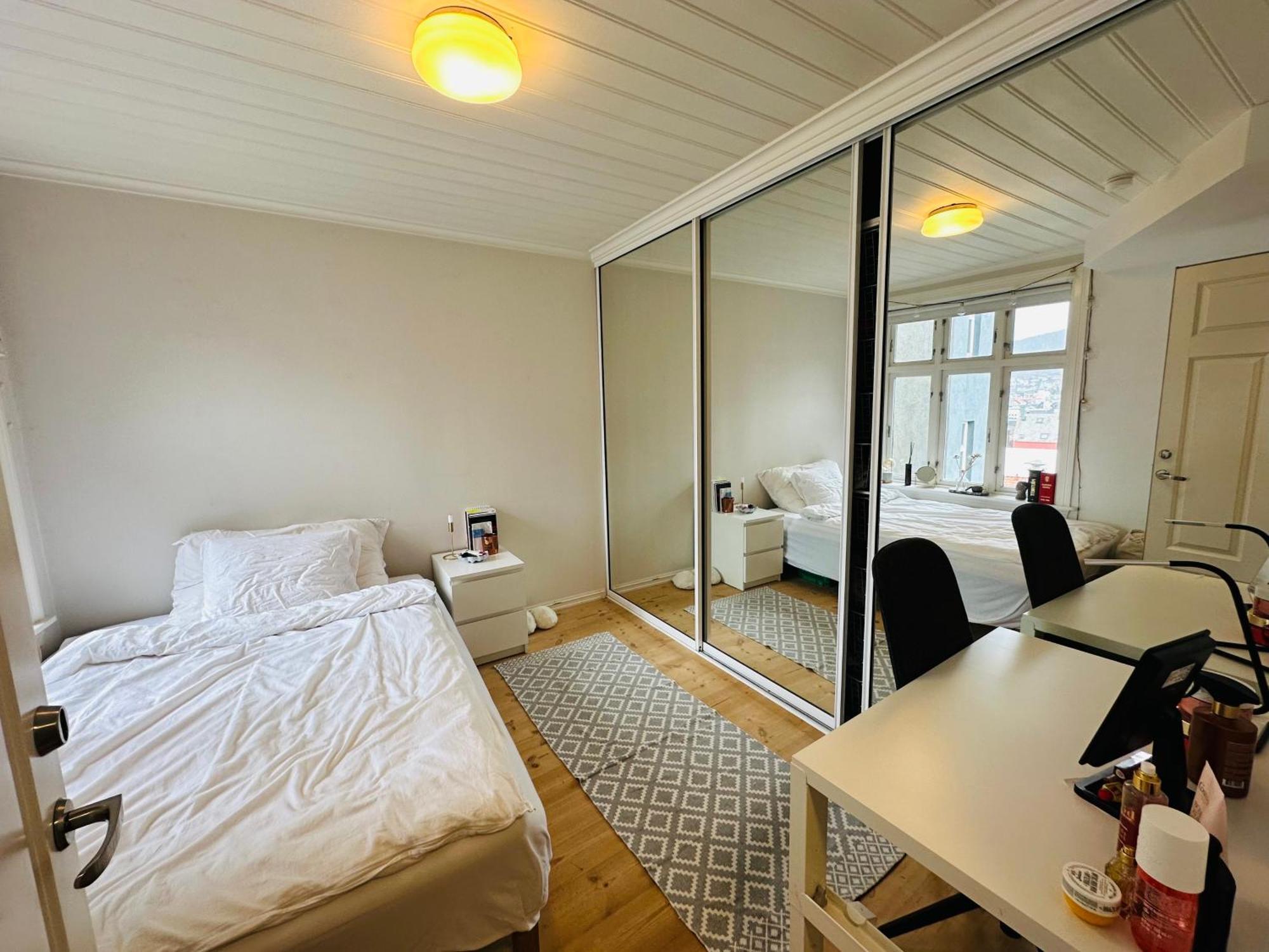 Sjarmerende Bolig Like Ved Togstasjonen Apartment Bergen Ngoại thất bức ảnh